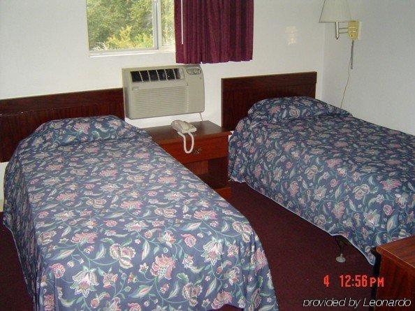 Savannah Garden Hotel Room photo